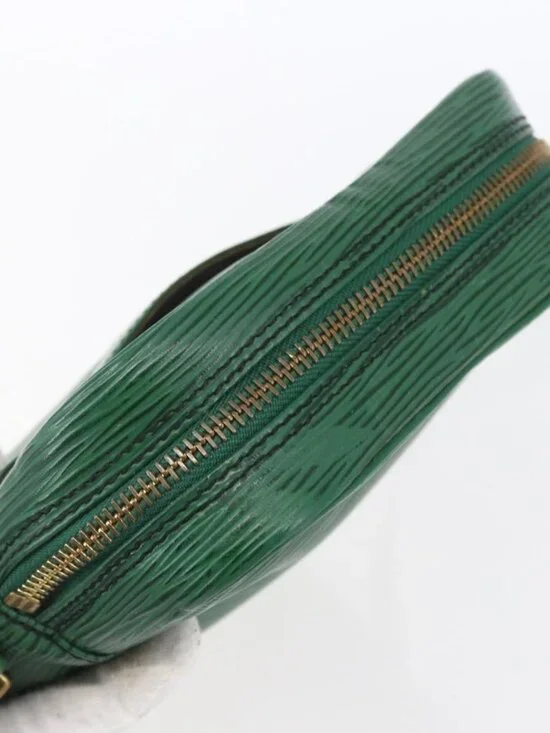 Authentic LOUIS VUITTON Epi Danube Shoulder Bag Green M45634 LV - Picture 13 of 16